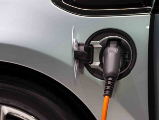 Electric_Vehicle_Charging_2400x1260