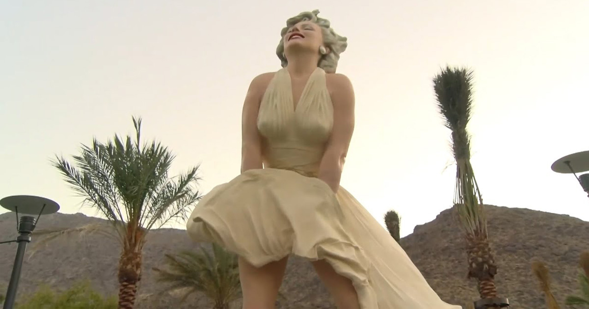 Marilyn Monroe Statue